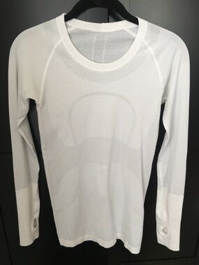 Lululemon Swiftly Tech Long Sleeve White Long Sleeve Top